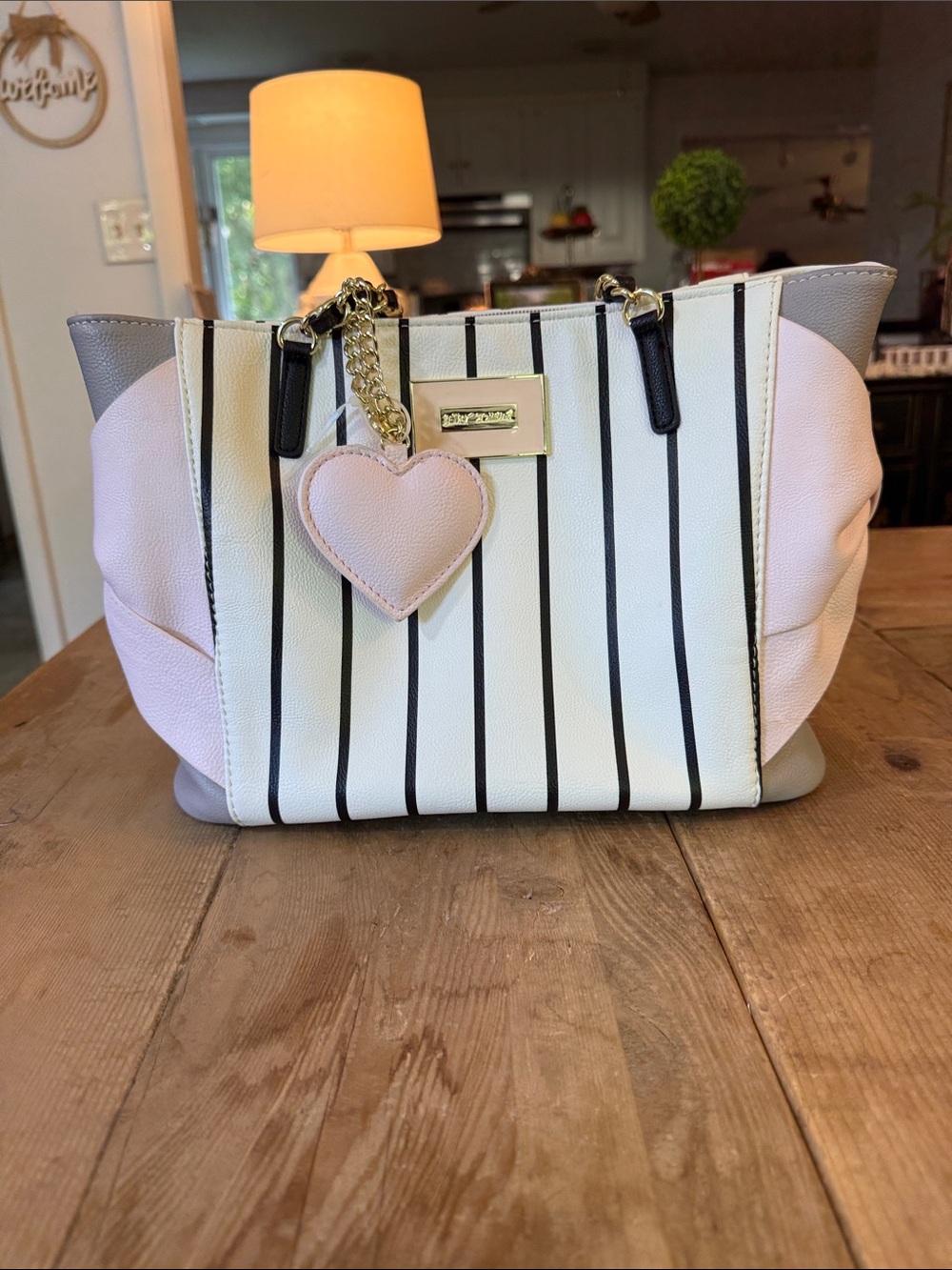 Striped White and Pink Shoulder Tote with Heart Charm - Picture 2 of 14